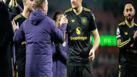 哈尔滨亚冬会开幕式主火炬点燃仪式，张虹点燃征程